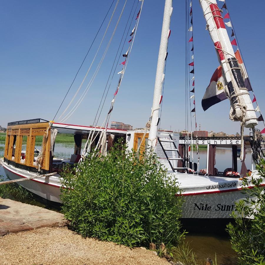 Nile Sunrise Felucca Boat Private Rental Luxor Exterior foto